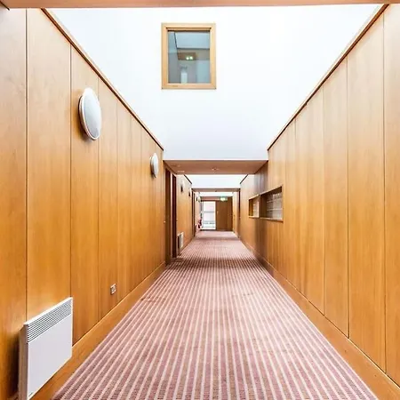 Apartment Grand Canal 2 Bedroom Flat