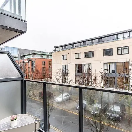 Grand Canal 2 Bedroom Flat 더블린