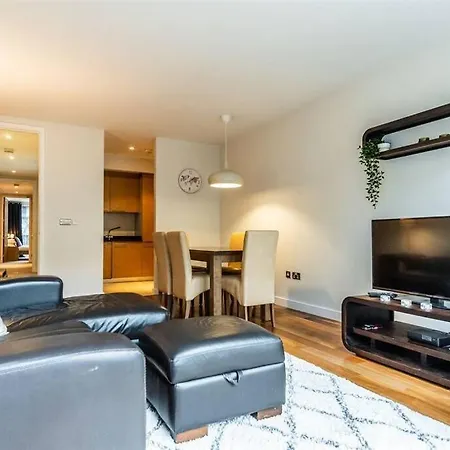 Grand Canal 2 Bedroom Flat * 都柏林