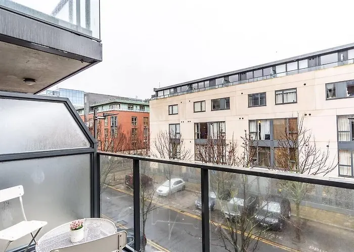 Grand Canal 2 Bedroom Flat Dublin