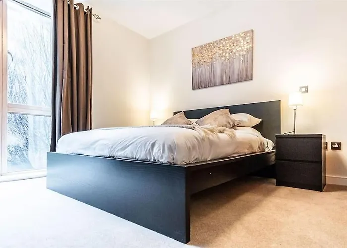 Grand Canal 2 Bedroom Flat * Dublin