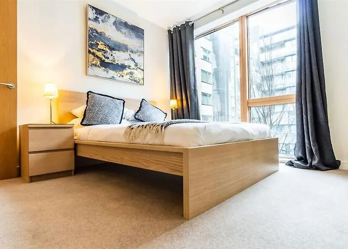 Grand Canal 2 Bedroom Flat * Dublin