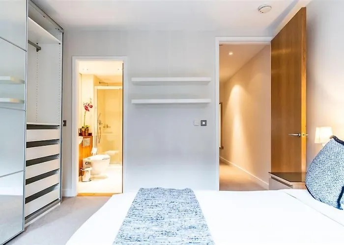 Appartement Grand Canal 2 Bedroom Flat